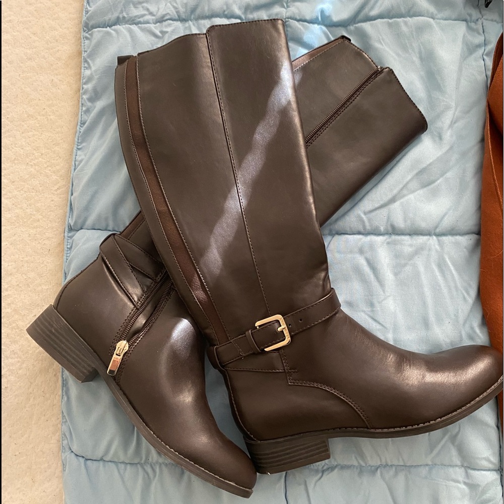 size 7 women’s high boots